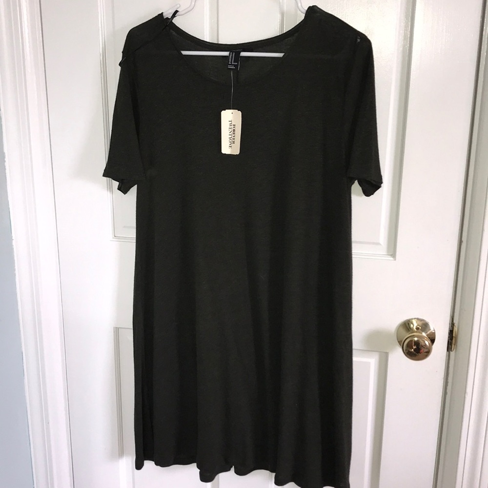 Hunter green t-shirt dress